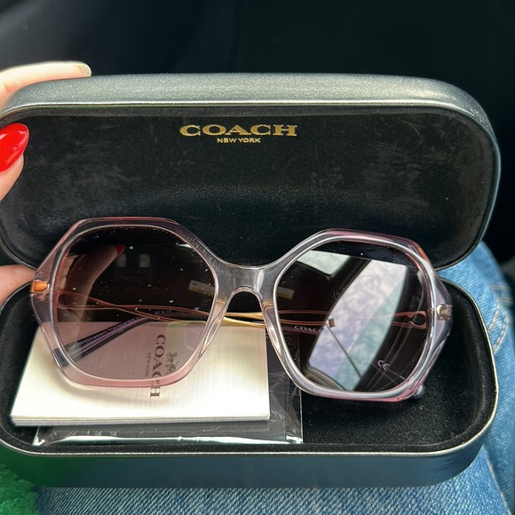Pink Coach sunglasses, barley worn - Picture 2 of 4